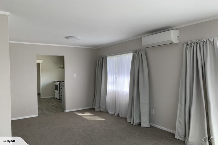 Photo of property in 10 Meynell Court, Glen Eden, Auckland, 0602