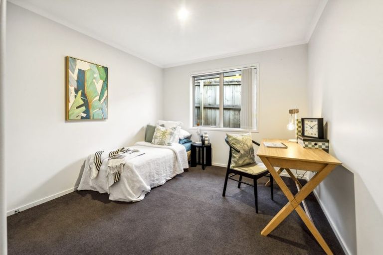 Photo of property in 31 Rochfort Crescent, Pyes Pa, Tauranga, 3112