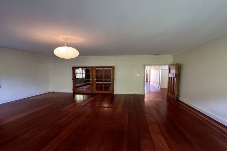 Photo of property in 75 Chamberlain Road, Karori, Wellington, 6012