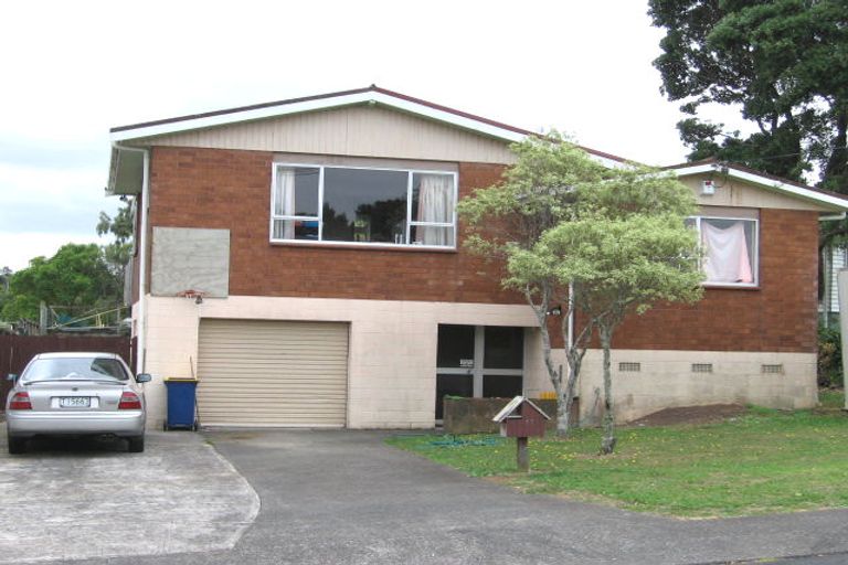 Photo of property in 17 Domain Road, Glenfield, Auckland, 0629