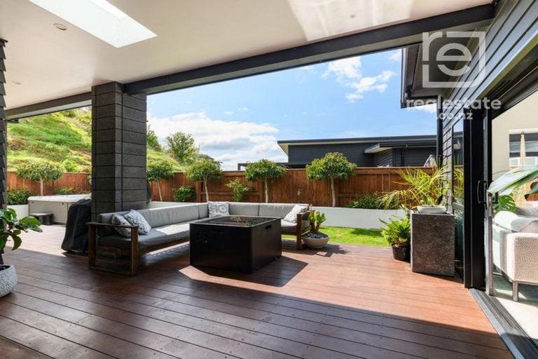 Photo of property in 35 Freedom Drive, Kelvin Grove, Palmerston North, 4414