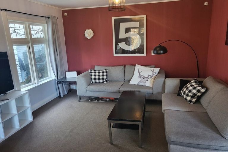 Photo of property in 1-3/100 Overtoun Terrace, Hataitai, Wellington, 6021