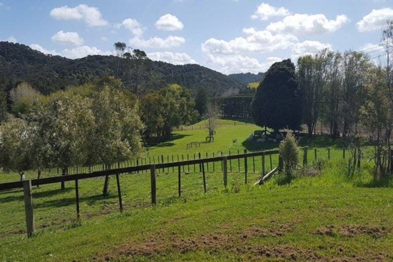 Photo of property in 145 Ararimu Valley Road, Helensville, Waimauku, 0882