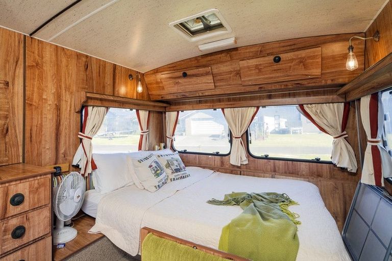 Photo of property in 14 Mermaid Place, Whitianga, 3510