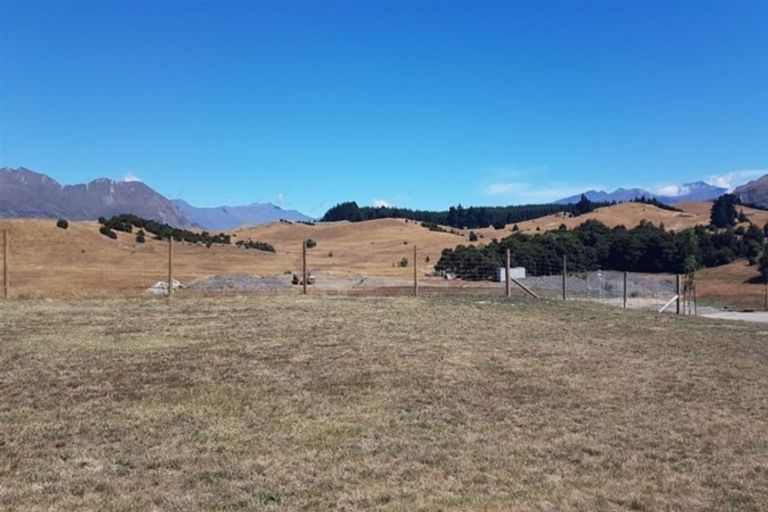 Photo of property in 59 Mount Nicholas Avenue, Wanaka, 9305