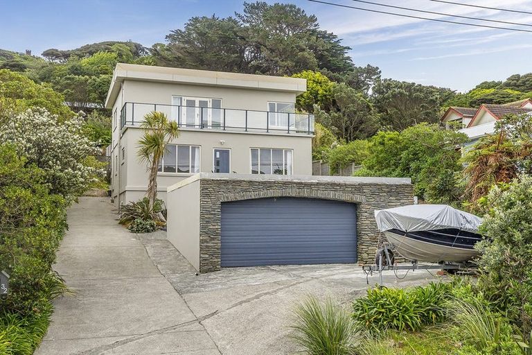 Photo of property in 32 Rawhiti Road, Pukerua Bay, 5026