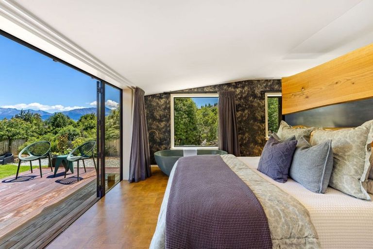 Photo of property in 968 Kingston Road, Drift Bay, Queenstown, 9371