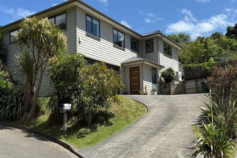 Photo of property in 8 Abbey Way, Whitby, Porirua, 5024