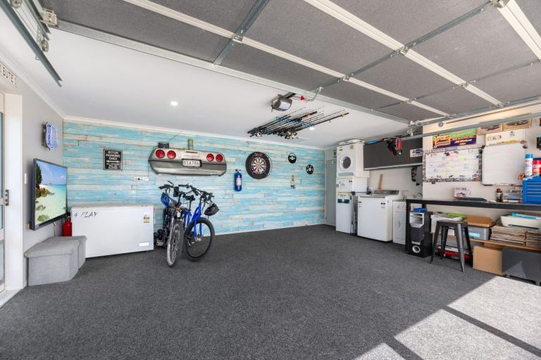 Photo of property in 69 Bert Wall Drive, Omokoroa, 3114