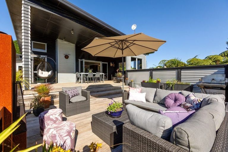 Photo of property in 418 Kaipikari Road, Urenui, 4375