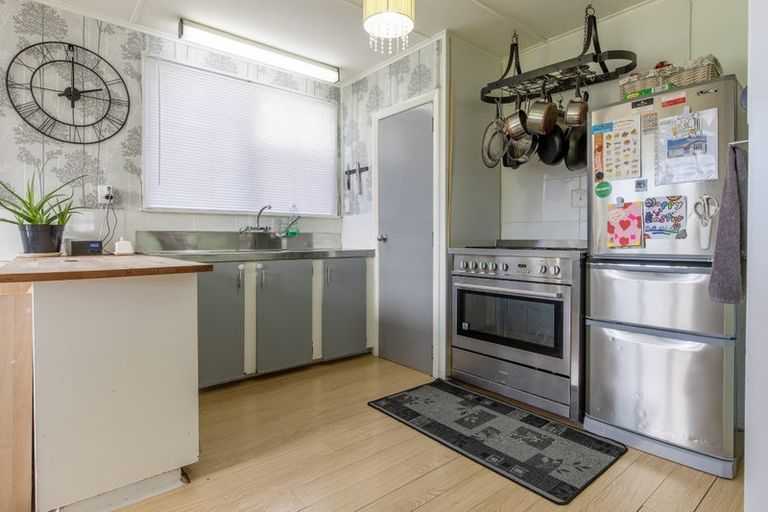 Photo of property in 46 Bibby Street, Waipawa, 4210