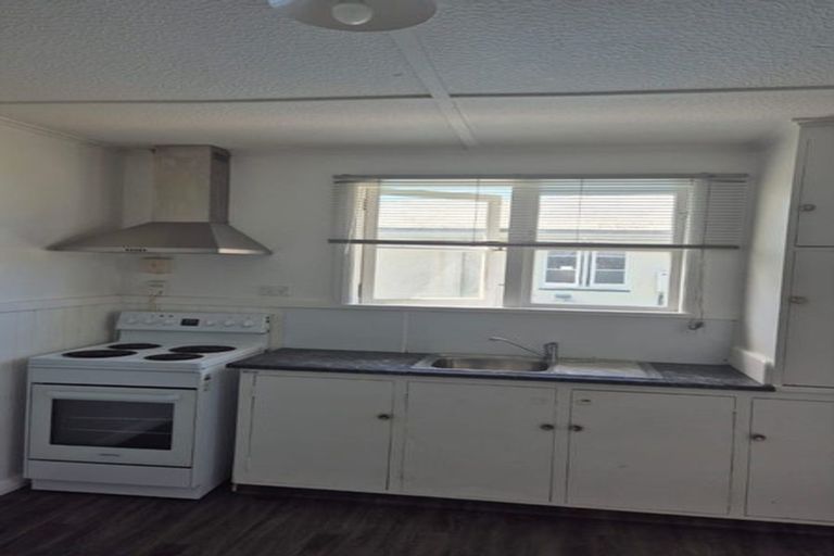 Photo of property in 116-118 Lucknow Street, Wairoa, 4108