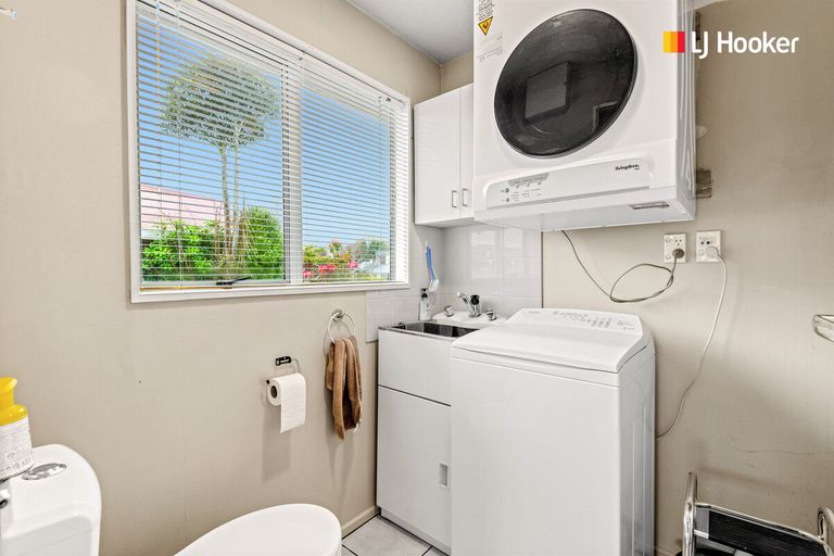 Photo of property in 105 Hagart-alexander Drive, Mosgiel, 9024