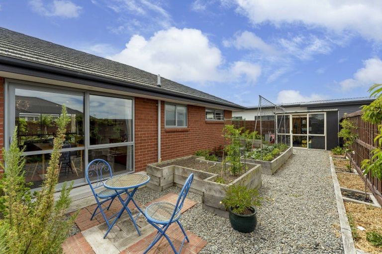 Photo of property in 25 Highgate Drive, Rangiora, 7400