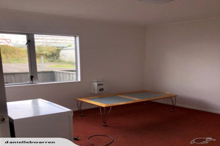 Photo of property in 7/3 Kelvin Grove, Te Aro, Wellington, 6011