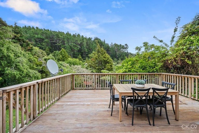 Photo of property in 15 Elmslie Road, Pinehaven, Upper Hutt, 5019