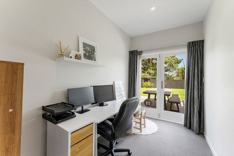 Photo of property in 56 Doone Street, Lynmouth, New Plymouth, 4310