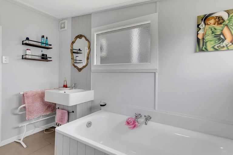 Photo of property in 63 Niblett Street, Whanganui, 4500