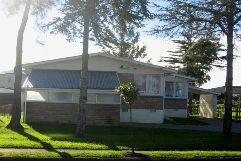 Photo of property in 15 Browns Road, Manurewa, Auckland, 2102