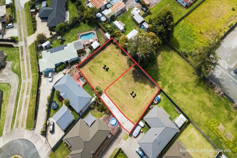 Photo of property in 14 Aitkenhead Court, Parakai, 0830