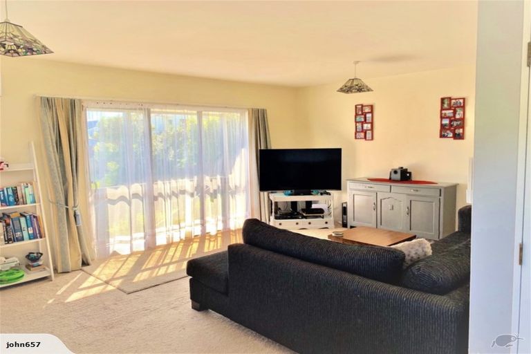 Photo of property in 37f2 Bould Street, Johnsonville, Wellington, 6037