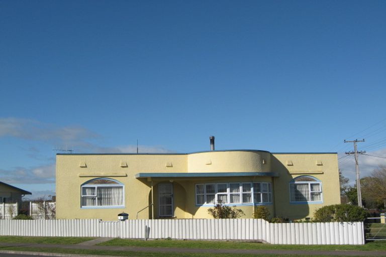 Photo of property in 2 Svenson Road, Waipukurau, 4200