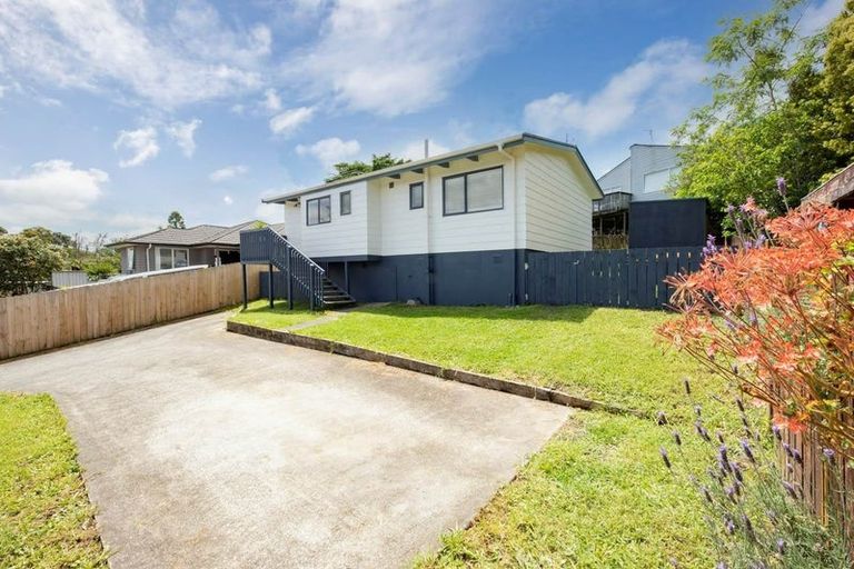 Photo of property in 30a Leo Street, Glen Eden, Auckland, 0602