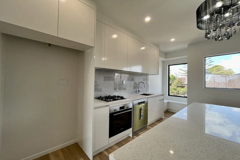 Photo of property in 523c Pakuranga Road, Howick, Auckland, 2010