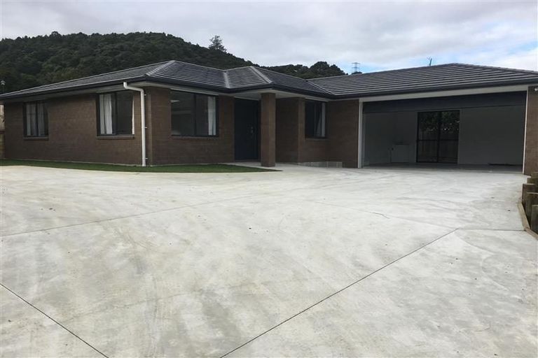 Photo of property in 10 Taiko Street, Horahora, Whangarei, 0110