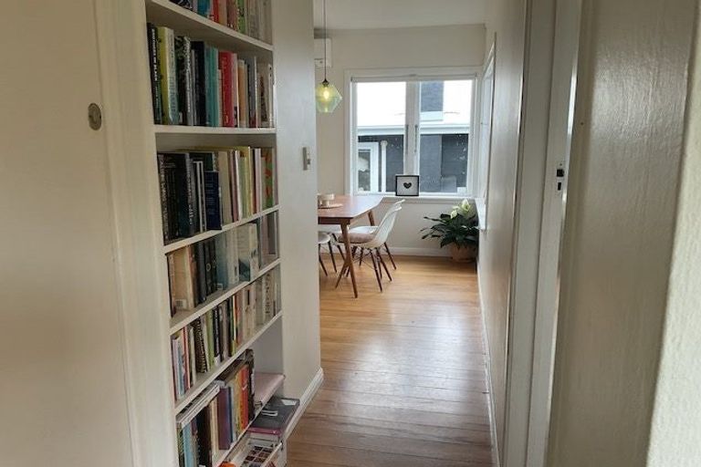 Photo of property in 18 Norman Road, Titirangi, Auckland, 0604