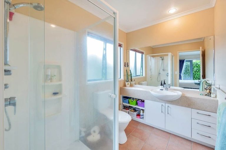 Photo of property in 45 Harvest Drive, Henderson, Auckland, 0612