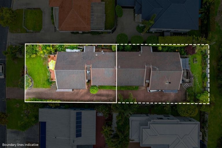 Photo of property in 1/21 Peter Terrace, Castor Bay, Auckland, 0620