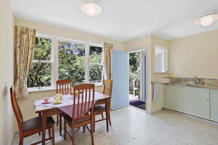 Photo of property in 28 Boylan Road, Titirangi, Auckland, 0604
