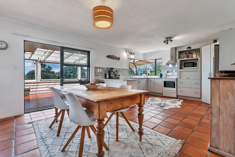 Photo of property in 75 Pipitiwai Drive, Helensville, Kaukapakapa, 0871