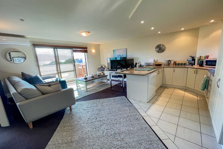 Photo of property in 2b/25 Maclean Street, Paraparaumu Beach, Paraparaumu, 5032