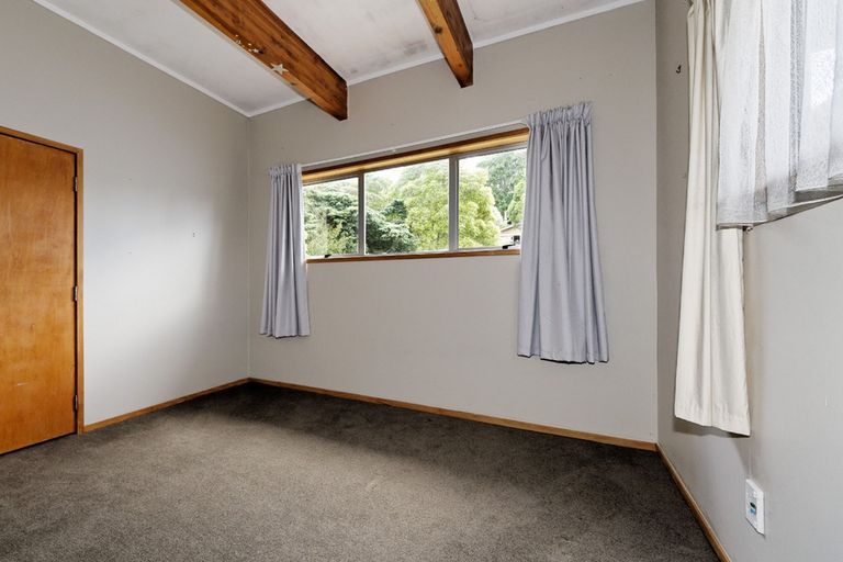 Photo of property in 5 Kotinga Avenue, Glen Eden, Auckland, 0602
