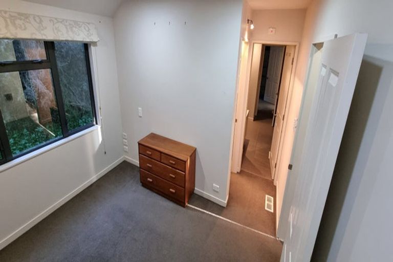 Photo of property in 247 Maungaraki Road, Maungaraki, Lower Hutt, 5010