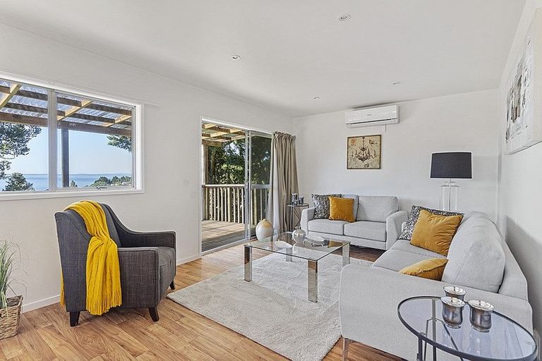 Photo of property in 742 South Titirangi Road, Titirangi, Auckland, 0604