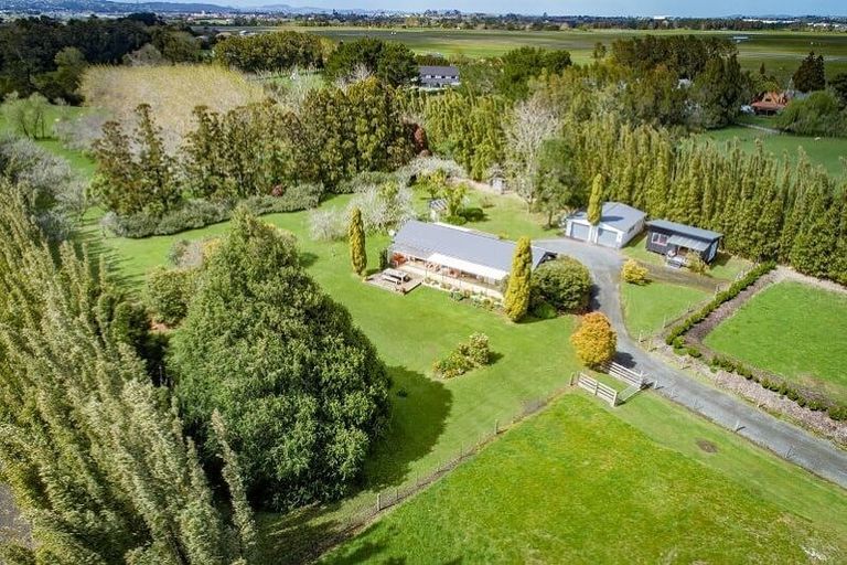 Photo of property in 28 Karaka Road, Whenuapai, Auckland, 0618