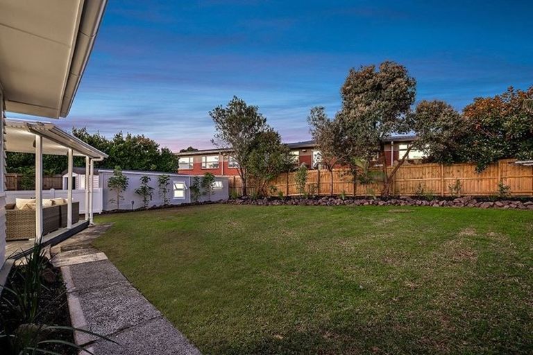 Photo of property in 7 Karamu Street, Te Atatu Peninsula, Auckland, 0610