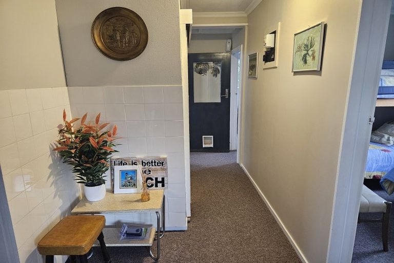 Photo of property in 1 Ngaio Street, Kaka Point, 9271