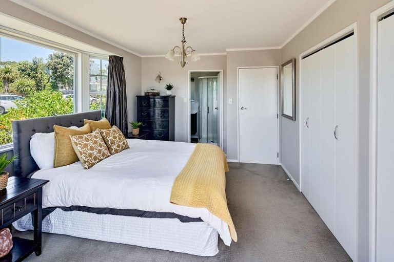 Photo of property in 6 Spinnaker Drive, Whitby, Porirua, 5024