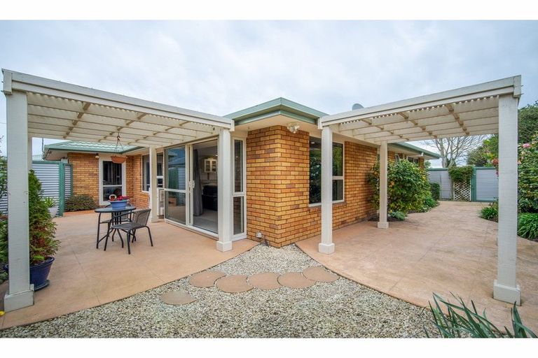 Photo of property in 130a Halswell Road, Hillmorton, Christchurch, 8025