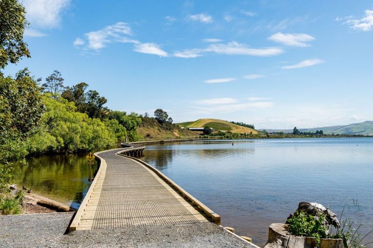 Photo of property in 10 Kilgour Street, Waihola, Milton, 9073