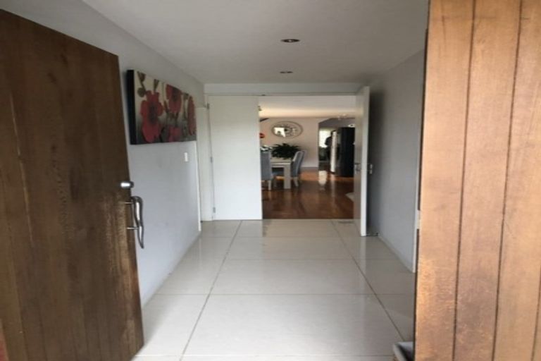 Photo of property in 125c Colwill Road, Massey, Auckland, 0614