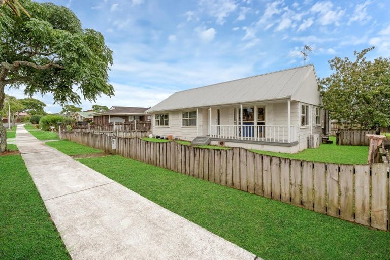 Photo of property in 41 Paterson Avenue West, Pukekohe, 2120