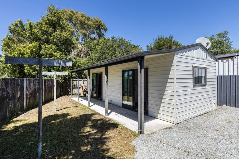 Photo of property in 21 Piko Crescent, Riccarton, Christchurch, 8041