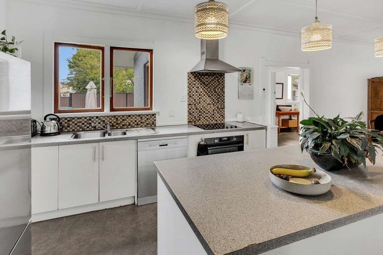 Photo of property in 205 Sylvan Road, Parkvale, Hastings, 4122