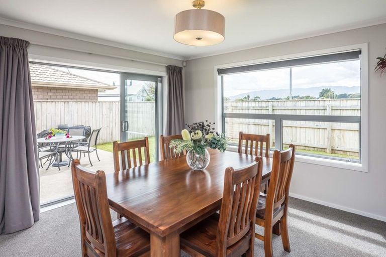 Photo of property in 94 Mazengarb Road, Paraparaumu Beach, Paraparaumu, 5032