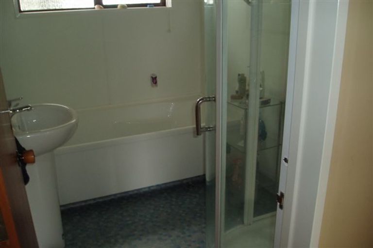 Photo of property in 9b Te One Place, Redwood, Christchurch, 8051